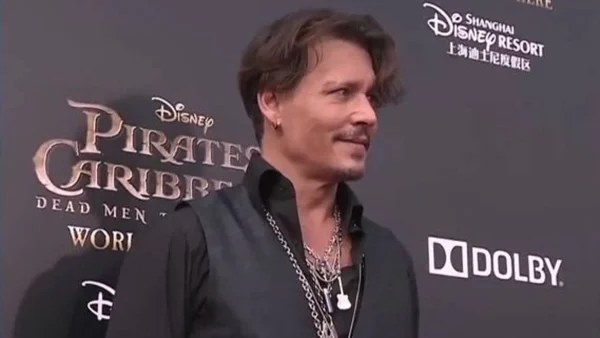 Σάλος με την εμφάνιση του Johnny Depp στα βραβεία MTV 2022 - Τον έδειξαν μόνο για 11 δευτερόλεπτα
