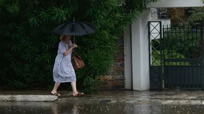 Καιρός (15/8): Δεκαπενταύγουστος με βροχές - Ποιες περιοχές θα «χτυπήσει» η κακοκαιρία
