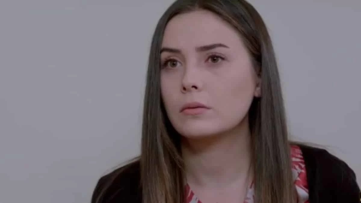 Elif: Νεκρή η Μελέκ; Της βάζει μαχαίρι στο λαιμό ή...