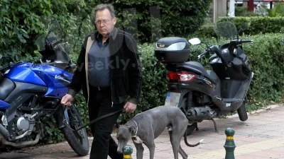 Μελαχρινή και με αναλογίες μοντέλου - Αυτή είναι η 37χρονη κούκλα σύντροφος του Ανδρέα Φουστάνου