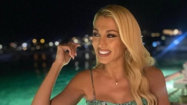 Ανέμιζε το φόρεμά της για να κρύψει την φουσκωμένη κοιλίτσα της - Νέες φωτογραφίες της Σπυροπούλου στον 6ο μήνα της εγκυμοσύνης της