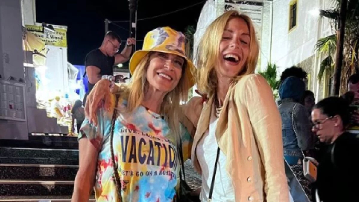 «Επενδύω μόνο σε πράγματα που...» -  Η ανάρτηση της Σοφίας Καρβέλα που "τράβηξε" την προσοχή της Άννας Βίσση