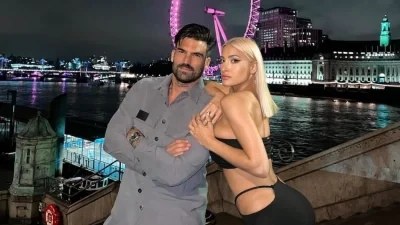 "Λάμπει" από ευτυχία η εγκυμονούσα Ιωάννα Τούνη στην αγκαλιά του Δημήτρη Αλεξάνδρου - Το τρυφερό στιγμιότυπο του ζευγαριού