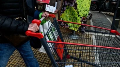 «Food Pass»: Το νέο επίδομα που συζητιέται εν' όψει της ΔΕΘ για την αντιμετώπιση των ανατιμήσεων στα τρόφιμα