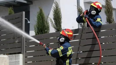 Τραγωδία Παγκράτι: Άνδρας τυλίχθηκε στις φλόγες μέσα στο διαμέρισμά του