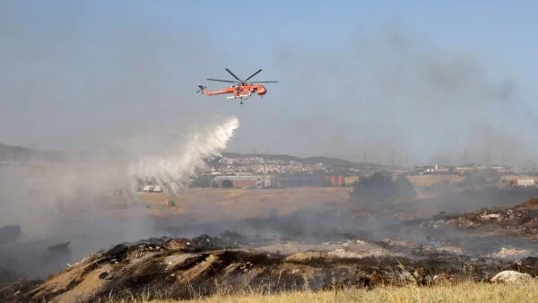 Μεγάλη φωτιά στο Ωραιόκαστρο