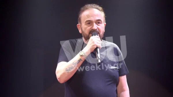 Έπεσε άγριο ξύλο σε μαγαζί που τραγουδούσε ο Σταμάτης Γονίδης - Τους χώρισε η αστυνομία