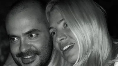 Κατέπληξε τον άντρα και την κόρη της - Η Μαρία Ηλιάκη μπήκε στην κουζίνα και ''σάρωσε''