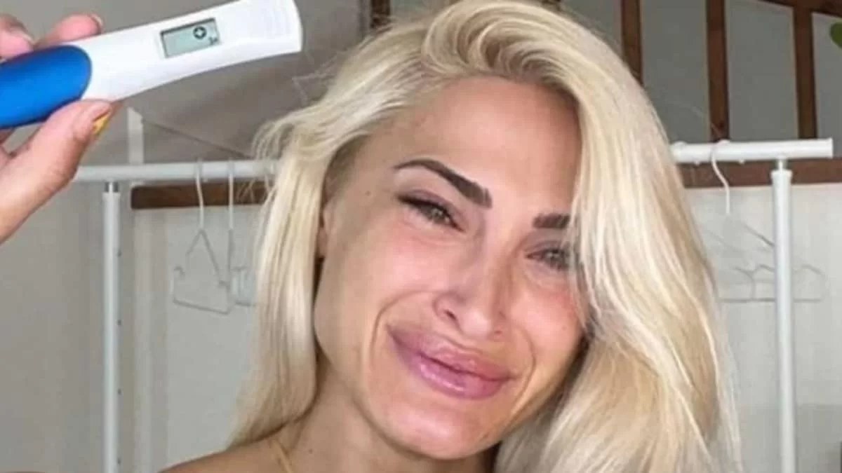 «Είναι όλο τάβλα...» - Τα σχόλια των φίλων της Ιωάννας Τούνη για την δύσκολη εγκυμοσύνη που περνάει
