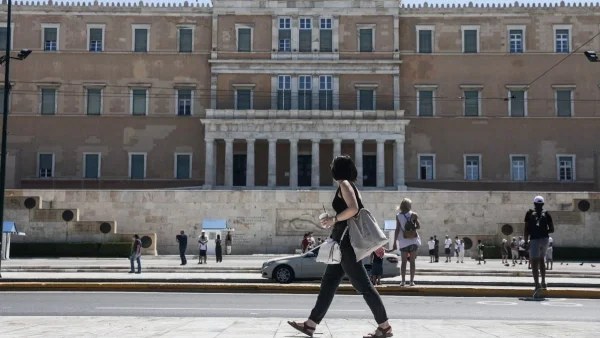 Καιρός 3/8: Ζέστη αλλά και έντονες βροχοπτώσεις σε πολλές περιοχές