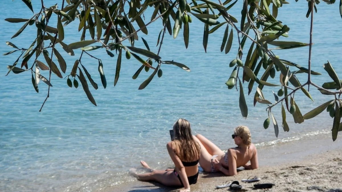 Αίθριος ο καιρός σήμερα 4/8 - Μέχρι πόσους βαθμούς θα φτάσει η θερμοκρασία