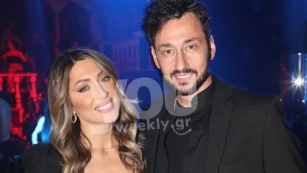 Λεάννα Μάρκογλου: Η σύντροφος του Πάνου Καλίδη ποζάρει με μπικίνι - Σοκ με τους κοιλιακούς της