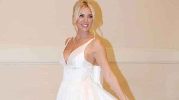 H μαμά της ήταν αεροσυνοδός, ενώ ο κ. Δημήτρης... - Τι δουλειά κάνει ο πατέρας της Κατερίνας Καινούργιου