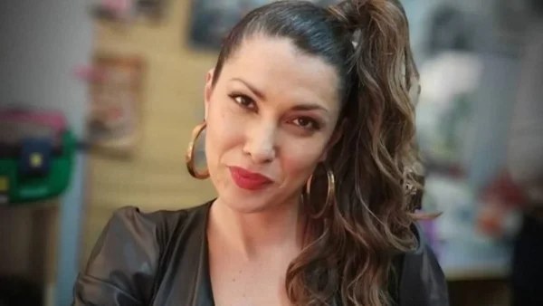 «Όταν εγώ θα πετώ ψηλά...» - Η συγκινητική ανάρτηση της Κλέλιας Ρένεση για το μεγάλωμα της κόρης της