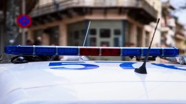 Λαμία: Άνδρας γρονθοκόπησε γυναίκα και την πέταξε σε βιτρίνα