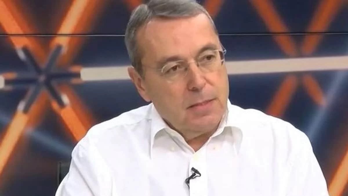 Από τα δελτία ειδήσεων αγκαλιά με τα εγγονάκια του - Ο Αιμίλιος Λιάτσος όπως δεν τον έχετε ξαναδεί