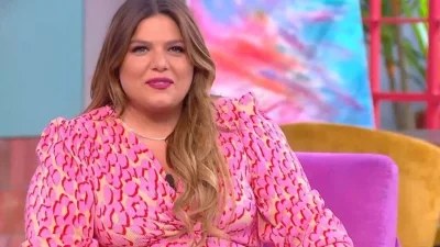 «Για πολλούς ήμουν η κόρη της Βίκυς...» - Τα "όχι" της Μπάρκα στην τηλεόραση πριν γίνει παρουσιάστρια