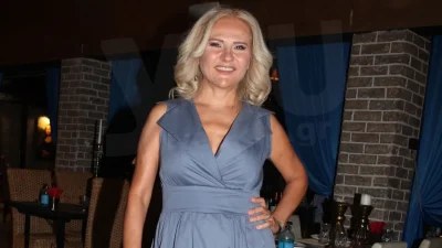 Λάμπει από ευτυχία η Μπέσσυ Μάλφα -  Το πραγματικό της πρόσωπο χωρίς ίχνος μακιγιάζ και φίλτρα