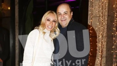 Με μαξιλάρες και μεγάλα επιδαπέδια φωτιστικά - Πολύ μοντέρνο το σπίτι που μένει ο Σεφερλής με την Τσαβαλιά
