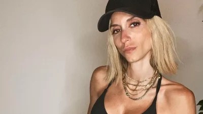 Η συλλογή με σακάκια της Σοφίας Καρβέλα είναι μεγάλη - Πανάκριβοι οίκοι μόδας, όπως Chanel και YSL, πρωταγωνιστούν στην ντουλάπα της