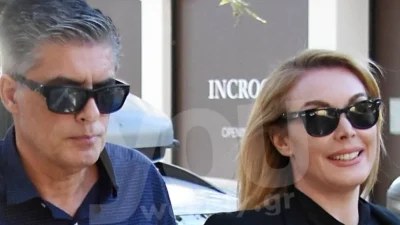 Ήταν κόκκινο της φωτιάς και το οδηγούσε ο Ευαγγελάτος - Το κάμπριο που βόλταρε η Στεφανίδου