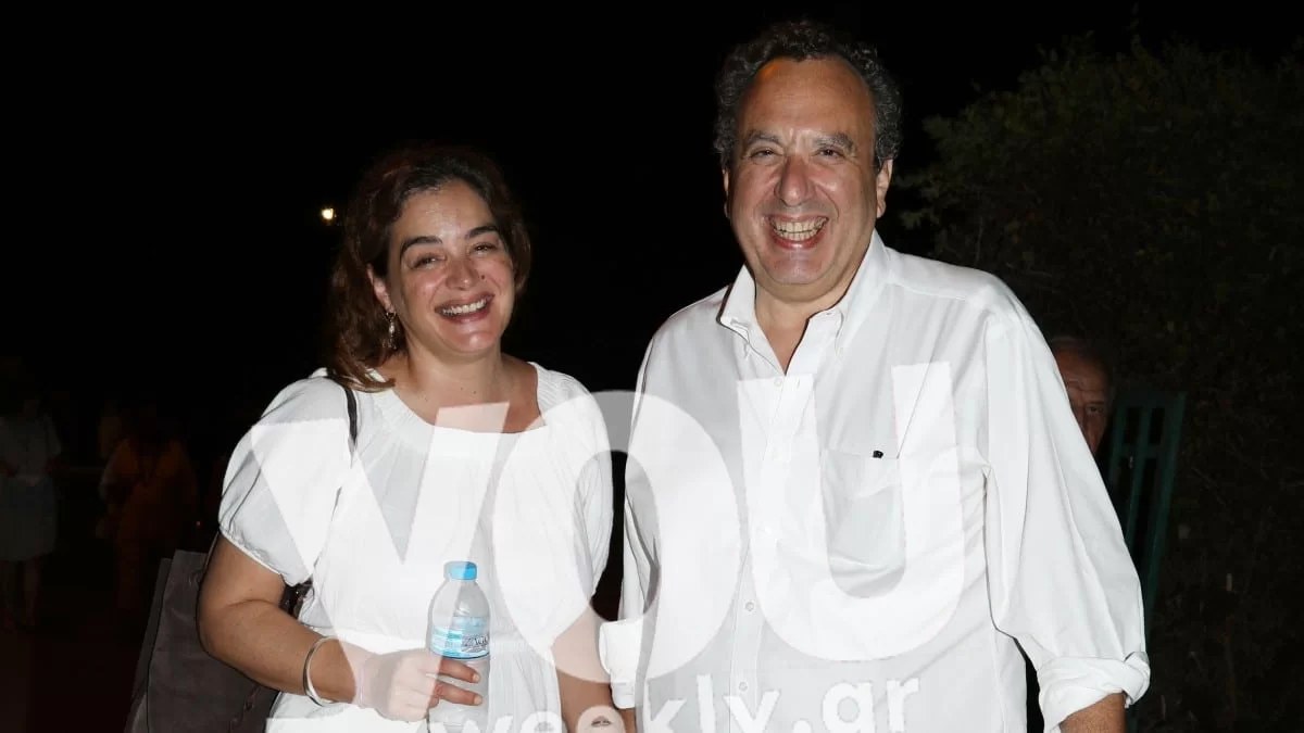 Σπάνια δημόσια εμφάνιση για το αγαπημένο ζευγάρι - Η Μπρέμπου δεν άφηνε από δίπλα της τον Χωμενίδη