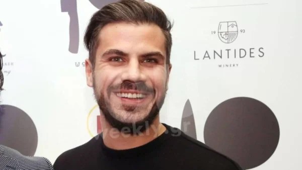 Έγινε γνωστό πριν από λίγο - Πολύ ευχάριστα νέα για τον αγαπημένο, Άκη Πετρετζίκη
