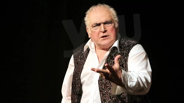 Ο καλλιτεχνικός κόσμος αποχαιρετά τον Κώστα Καζάκο - Οι σπαρακτικές αναρτήσεις στα social media