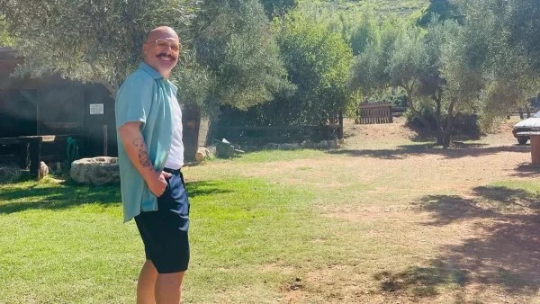 Ακυρώθηκε τελευταία στιγμή η πρεμιέρα του Νίκου Μουτσινά στον ΣΚΑΙ - Η απόφαση του σταθμού