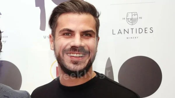 Δεν είναι από ΑΘήνα αλλά.... - Η αλήθεια για την καταγωγή του Άκη Πετρετζίκη