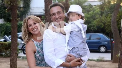 Στιγμές ευτυχίας για τον Βαγγέλη Αλεξανδρή των «Άγριων Μελισσών» - Βάπτισε τον γιο του παρουσία πρώην συνεργατών
