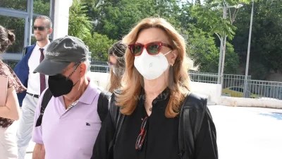 «Γέννησε ένα νεκρό κοριτσάκι...» - Κατέρρευσε η Ελπίδα Νίνου μέσα στο δικαστήριο για τις αποβολές της