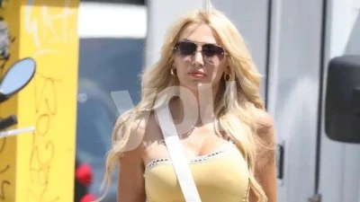 Με την κοιλιά τούρλα - Η πρώτη ολόσωμη φωτογραφία που δημοσίευσε η Κωνσταντίνα Σπυροπούλου μετά την αποκάλυψη της εγκυμοσύνης της