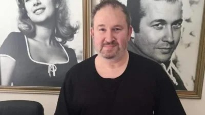 Αγνώριστος ο γιος της Αλίκης Βουγιουκλάκη και του Δημήτρη Παπαμιχαήλ, Γιάννης μετά την απώλεια κιλών