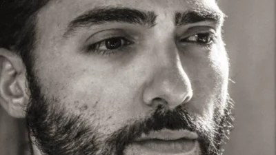 Γη της Ελιάς: Ο Κουράκος πιάνει στα πράσα την Ιουλία με τον Στάθη!