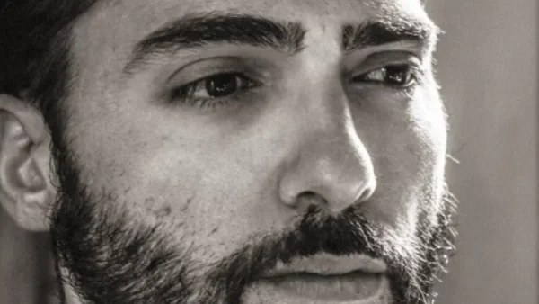 Γη της Ελιάς: Ο Κουράκος πιάνει στα πράσα την Ιουλία με τον Στάθη!