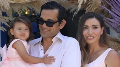 Τι φόρεσε η Όλγα Φαρμάκη και η αδερφή της Γωγώ, στη βάφτιση της κόρης της;
