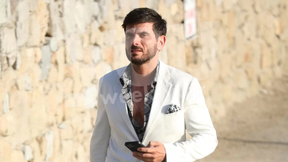 Μπόμπα - Τανιμανίδης: Ο Μάνος Γαβράς έγινε νονός της Φιλίππα και δημοσίευσε φωτογραφίες από τη βάφτιση
