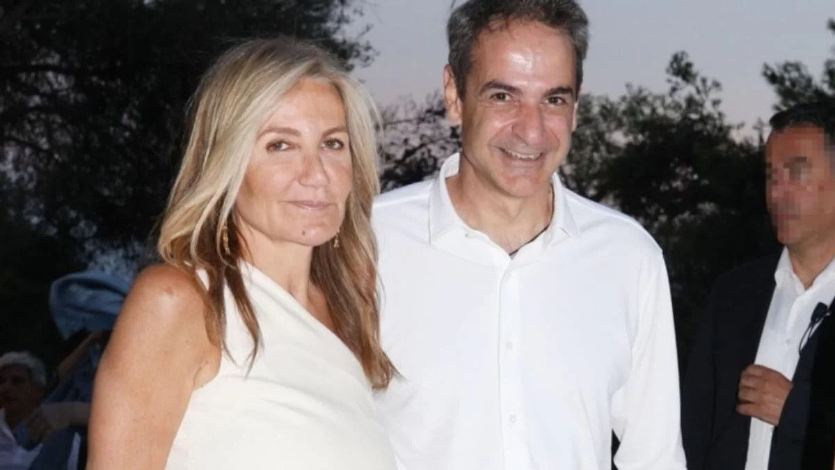 «Τσακωνόμαστε πάντα για....» - Τι συμβαίνει όταν κλείνουν οι πόρτες στο σπίτι Μαρέβα και Κυριακού Μητσοτάκη