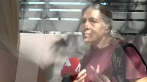 «Μιλάτε με λάθος άνθρωπο» - Η μητέρα του Μπάμπη Αναγνωστόπουλου απαρνήθηκε την ταυτότητά της