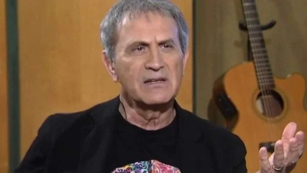 «Θα είναι πάντα κοντά μας...» - Θλιψη για τον Γιώργο Νταλάρα