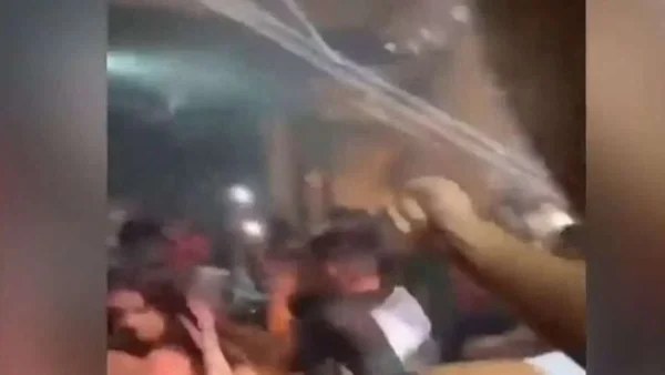 «Αυτό το βλήμα θα το μαζέψει κανείς;» - Η οργή του κόσμου για τις εικόνες ντροπής από live του Snik