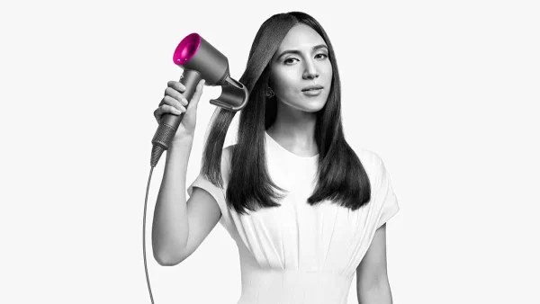 Dyson Supersonic Flyaway: Πες αντίο στα φριζαρισμένα μαλλιά με ένα μόνο πέρασμα!