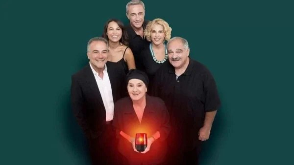 Χαιρέτα μου τον πλάτανο: Μια εγκυμοσύνη θα φέρει τα πάνω κάτω στο χωριό - Ποιος είναι άραγε ο πατέρας;