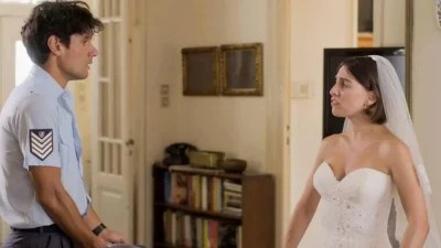 Εκτός Υπηρεσίας (25/10): Η Σωτηρία αποκαλύπτει ότι ο Μένιος είναι ερωτευμένος με τη Λίζα