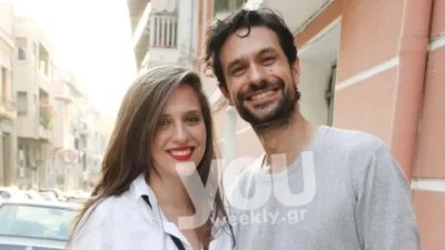 Σπάνια φωτογραφία του Ορφέα Αυγουστίδη και της Γεωργίας Κρασσά - Αντάλλαξαν το πιο "καυτό" φιλί