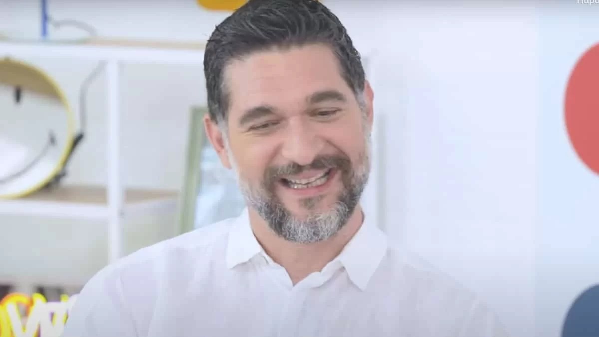 «Είμαστε από τις περιπτώσεις ζευγαριών που...» - Ο Πάνος Ιωαννίδης "σπάει" τη σιωπή του για τη σύντροφό και το παίδι του