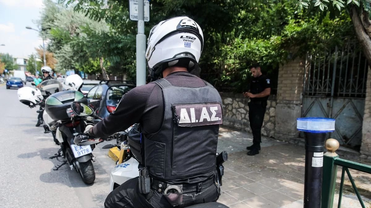 Βιασμός 19χρονης Ομόνοια: Στον ανακριτή οι αστυνομικοί ΔΙΑΣ