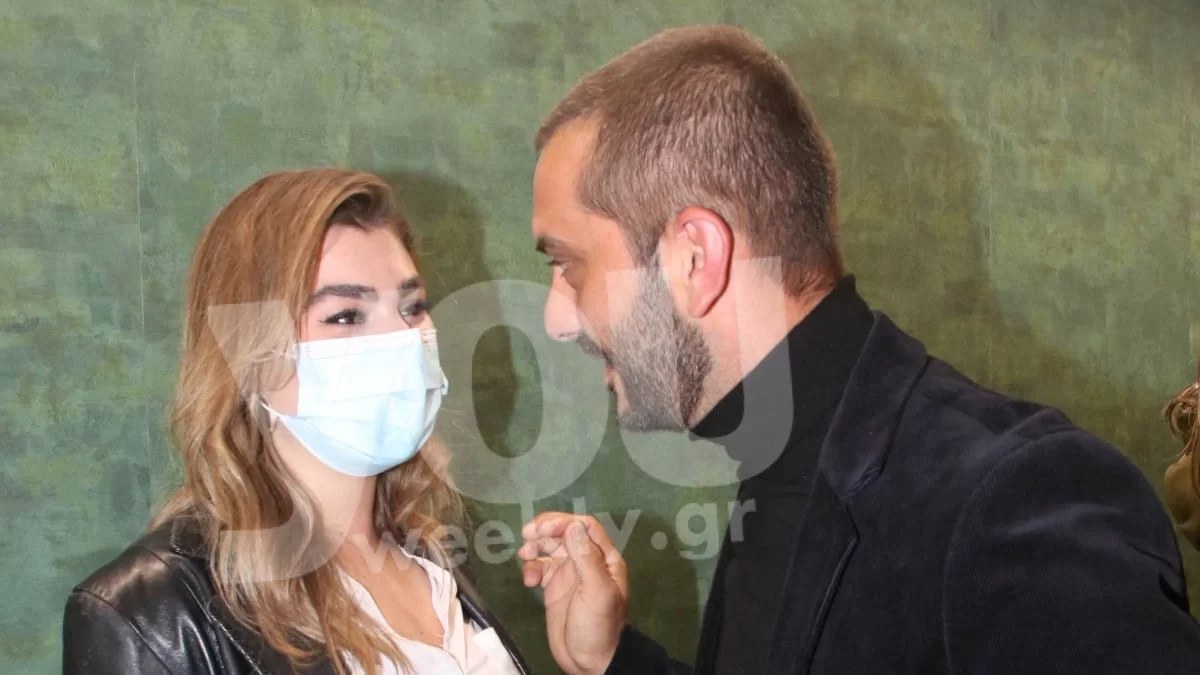 Λαμπερή και ανανεωμένη μετά τη γέννα - Η πρώτη δημόσια εμφάνιση της συντρόφου του Κουτσόπουλου, Χρύσας Μιχαλοπούλου