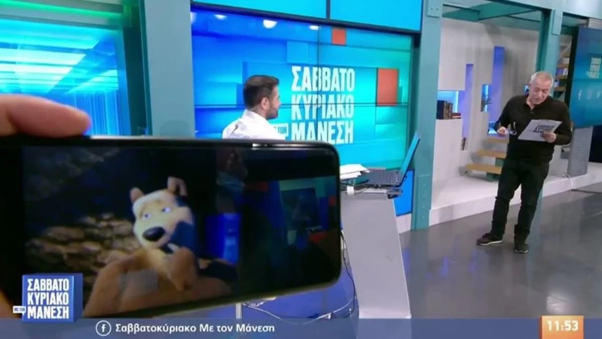 Απίστευτο περιστατικό στην εκπομπή του Νίκου Μάνεση - Τον τρόλαρε ο καμεραμάν και έβαλε καρτούν όσο μιλούσε